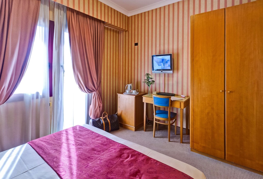 Best Western Hotel Rome Airport 10