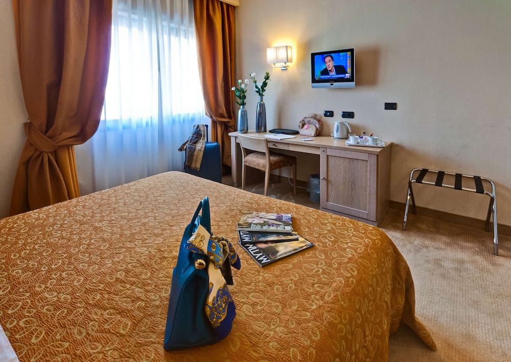Best Western Hotel Rome Airport 12