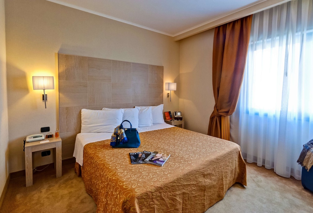 Best Western Hotel Rome Airport 11