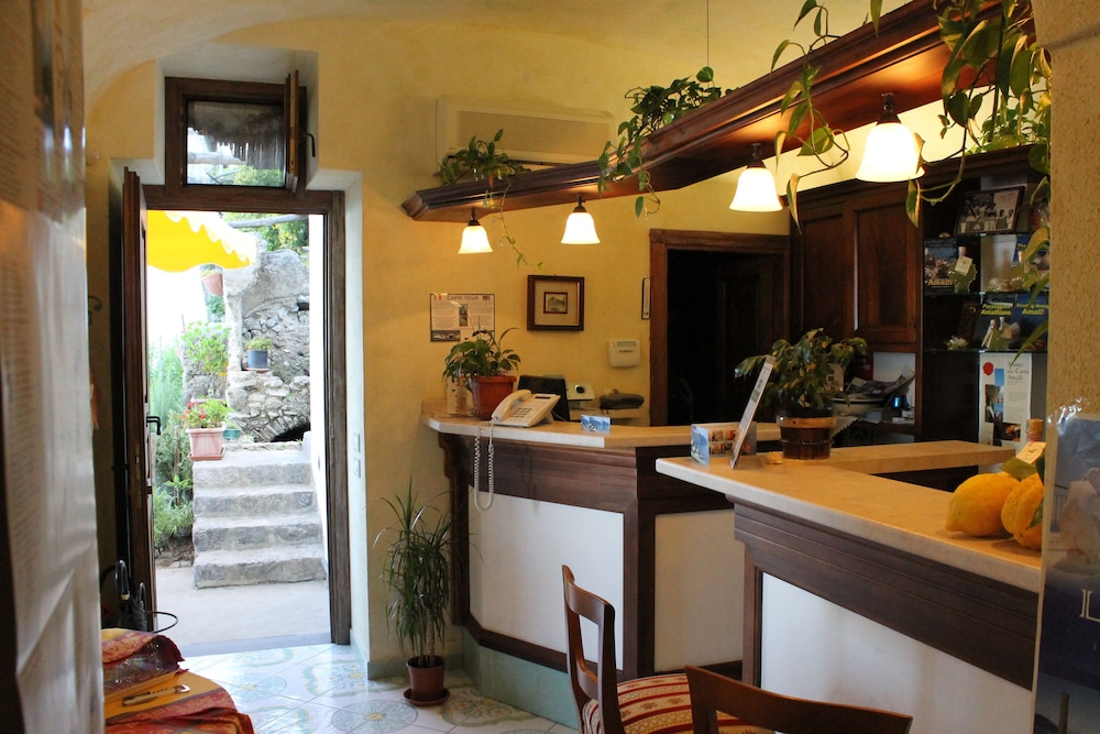 L'antico Borgo Dei Limoni B-B 2