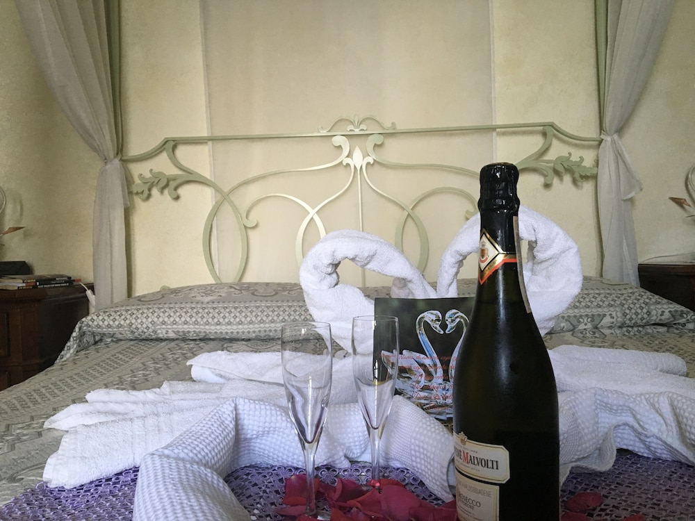 L'antico Borgo Dei Limoni B-B 5