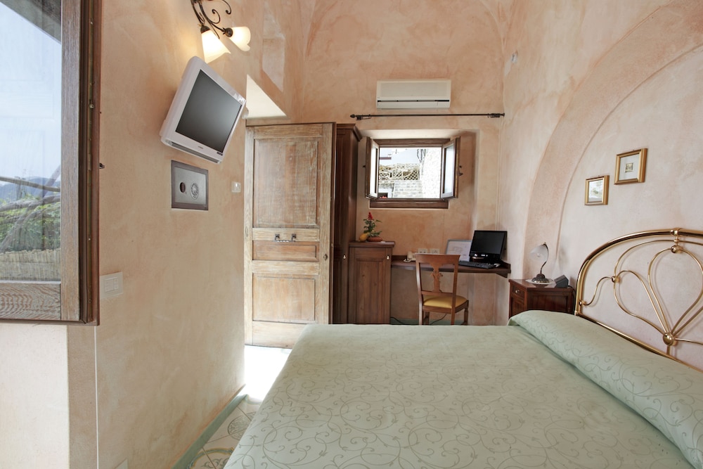 L'antico Borgo Dei Limoni B-B 24