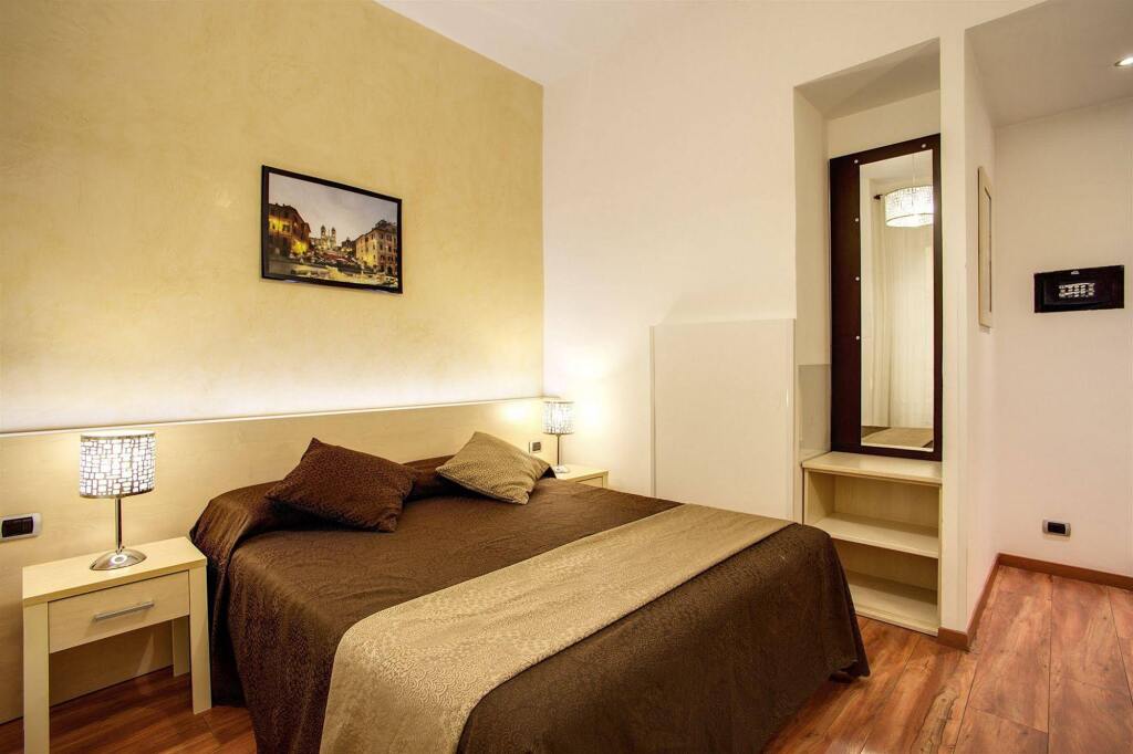 111 Guest House 6