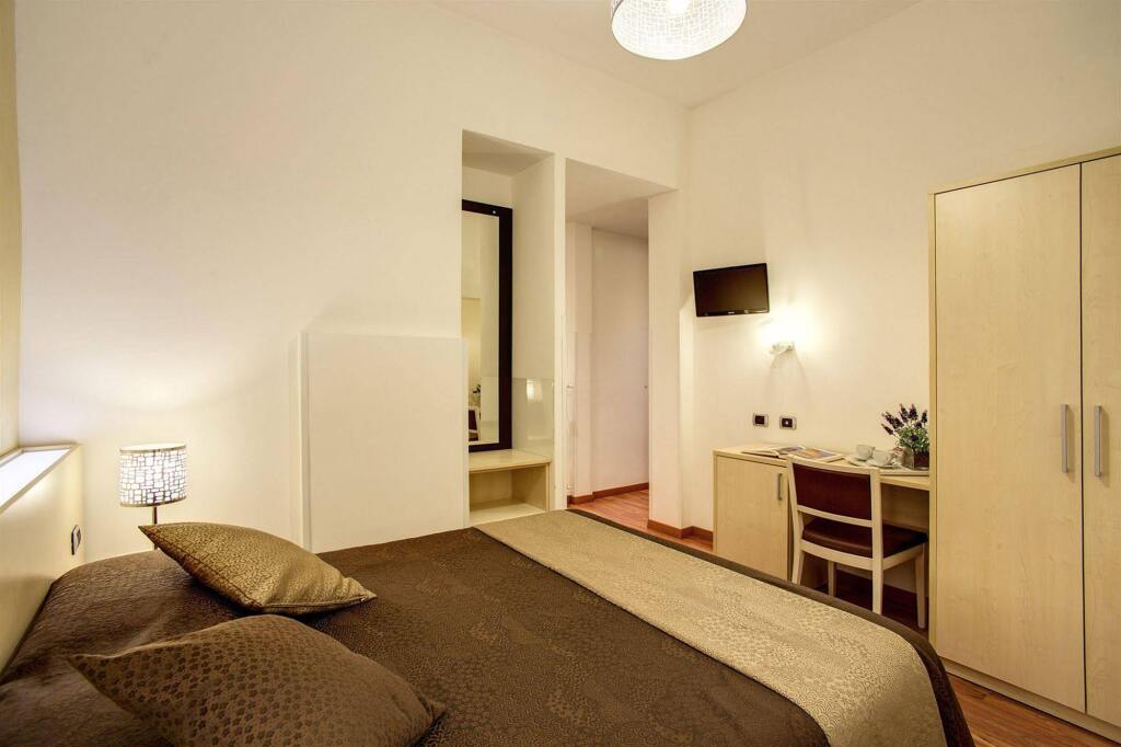 111 Guest House 9