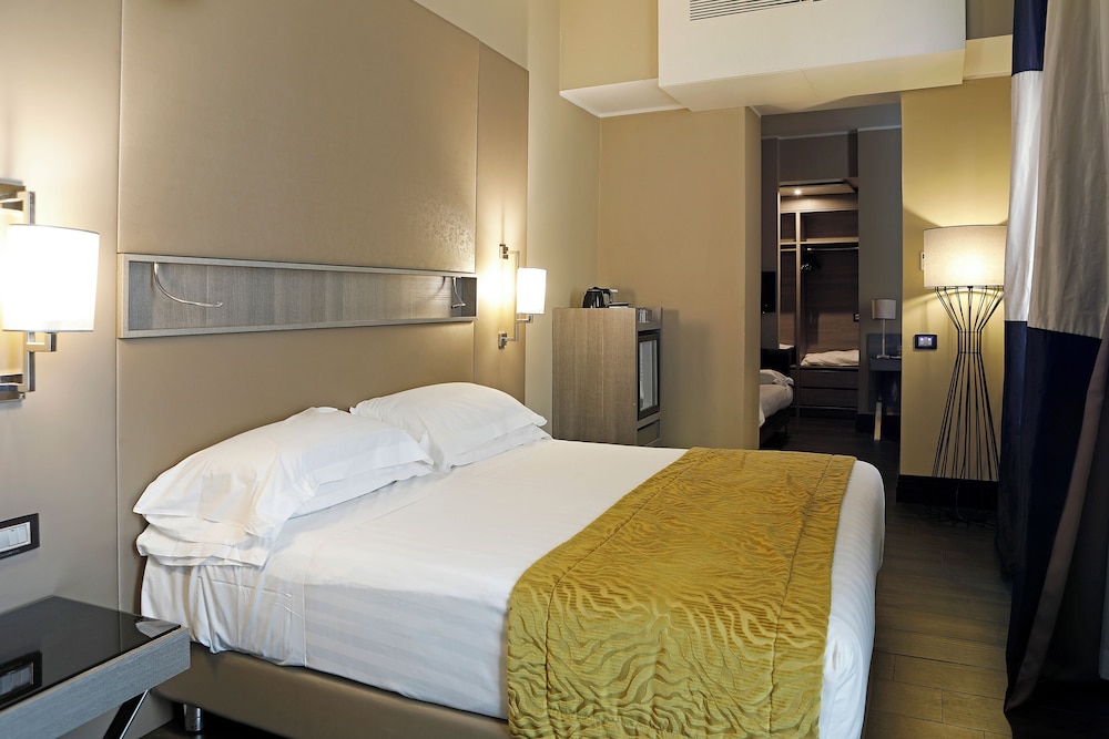 Rome Life Hotel 19