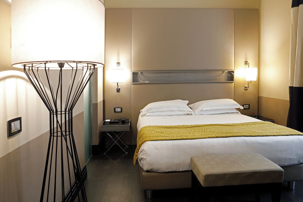 Rome Life Hotel 17
