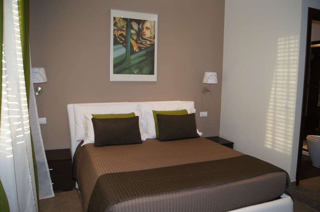 Mia Suites 4