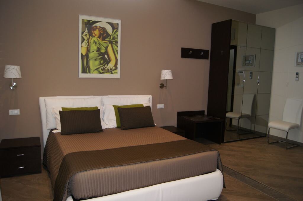 Mia Suites 2