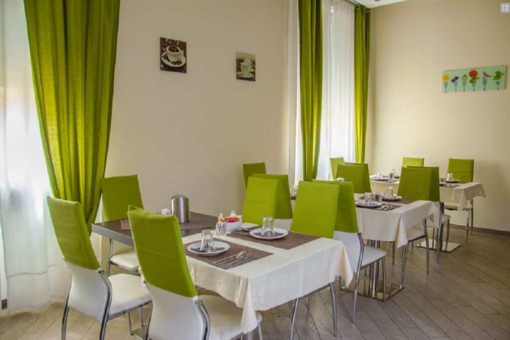 Mia Suites 16