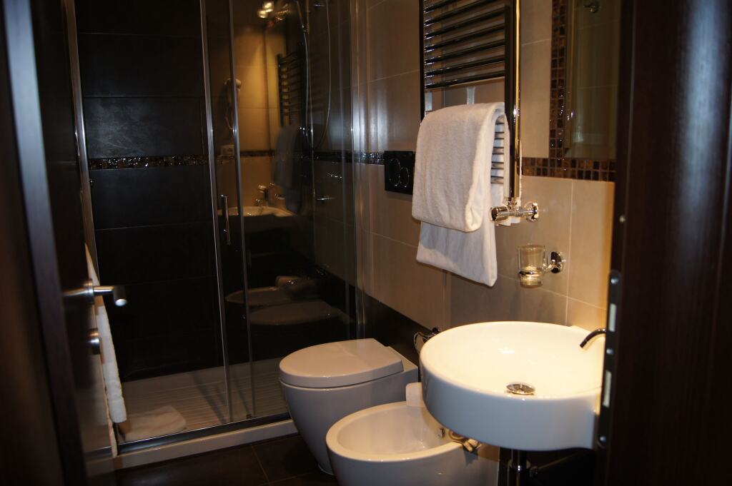 Mia Suites 13