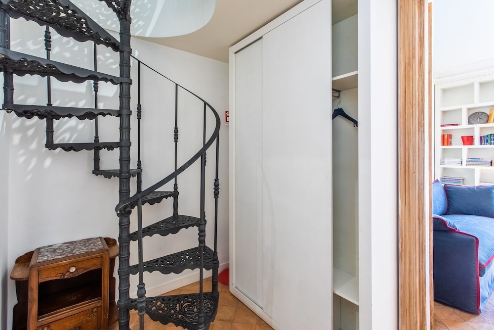 Frattina Guesthouse 9