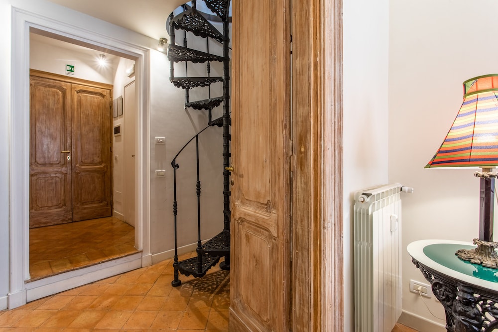 Frattina Guesthouse 18
