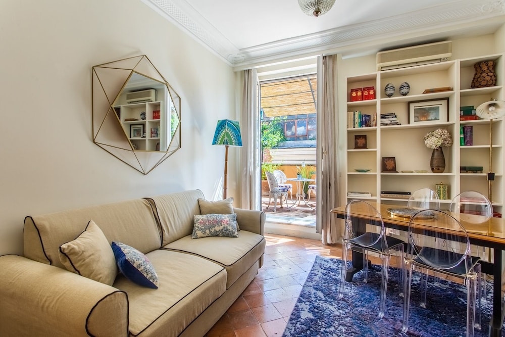 Frattina Guesthouse 10