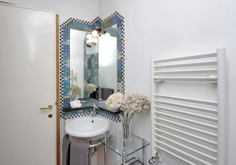 Frattina Guesthouse 17
