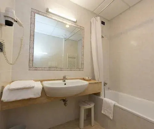 Hotel Torre Di Pratolungo 9