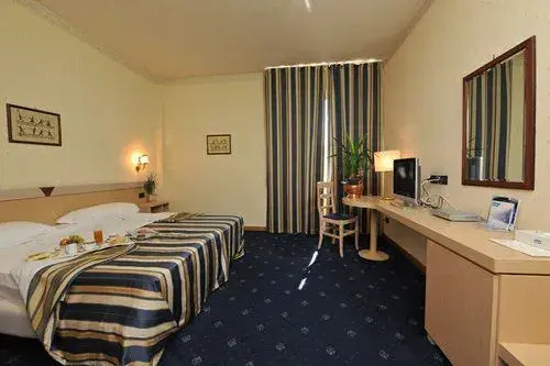 Hotel Torre Di Pratolungo 2