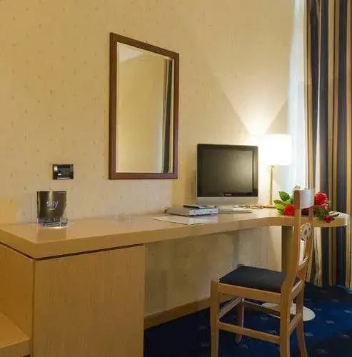 Hotel Torre Di Pratolungo 17