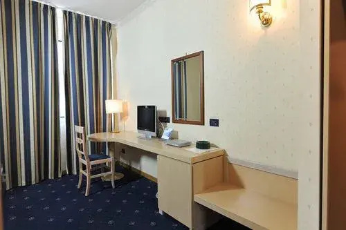 Hotel Torre Di Pratolungo 4