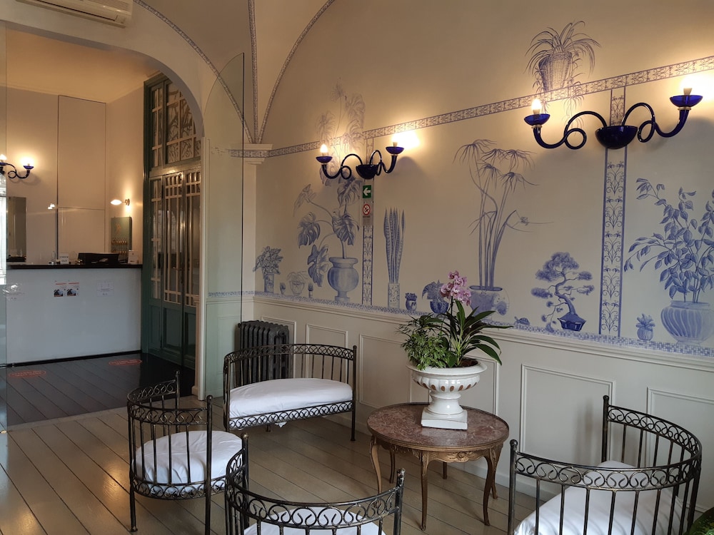 Lilium Hotel 6