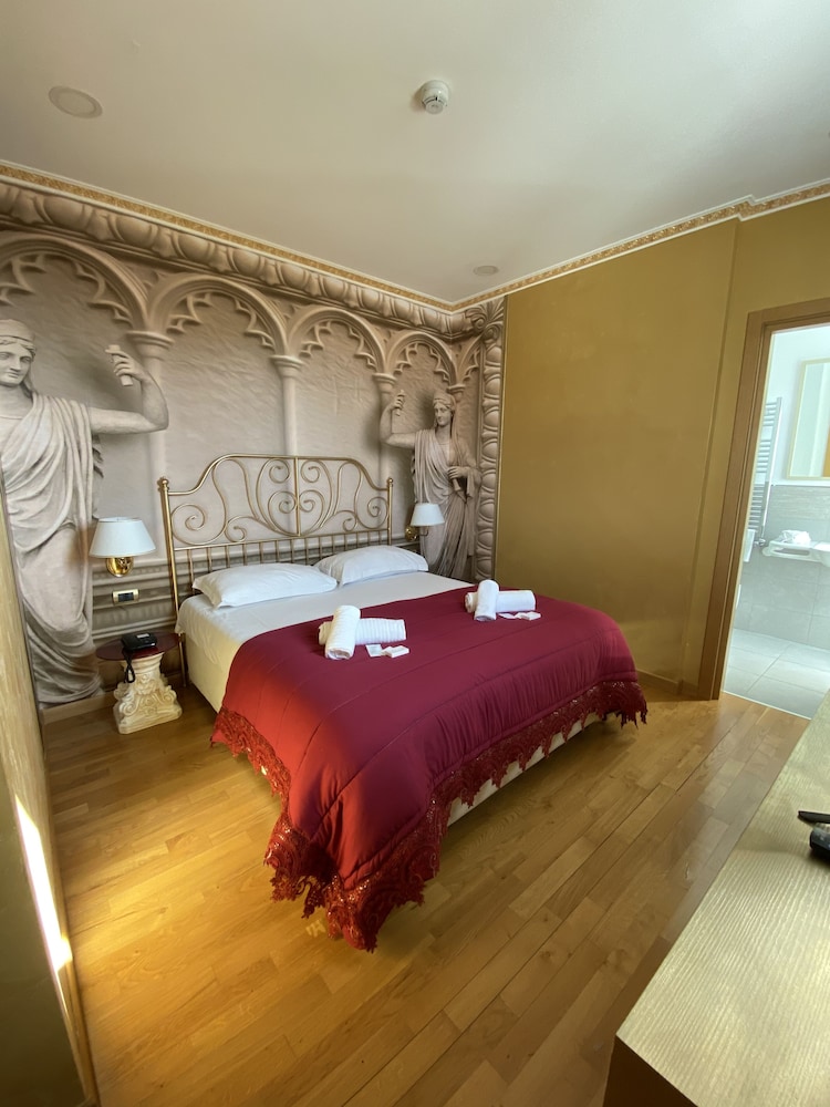 Ginevra Palace Hotel 5
