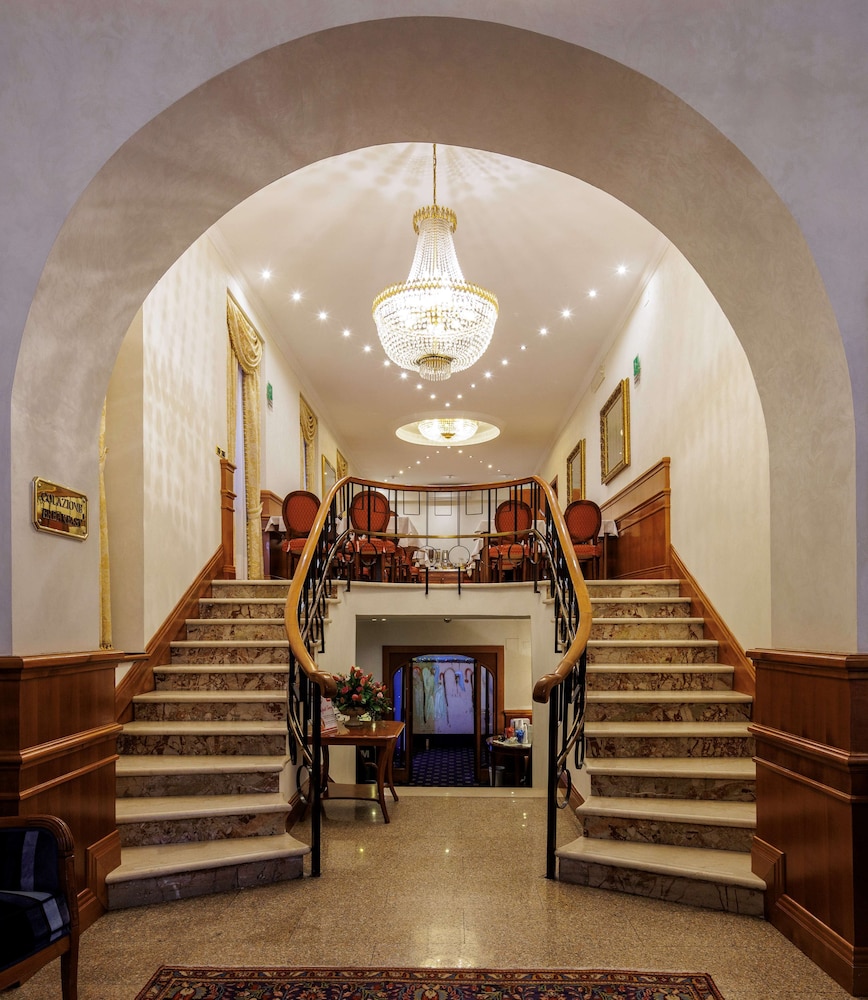 Hotel Raffaello, Sure Hotel Collection by Best Western 2