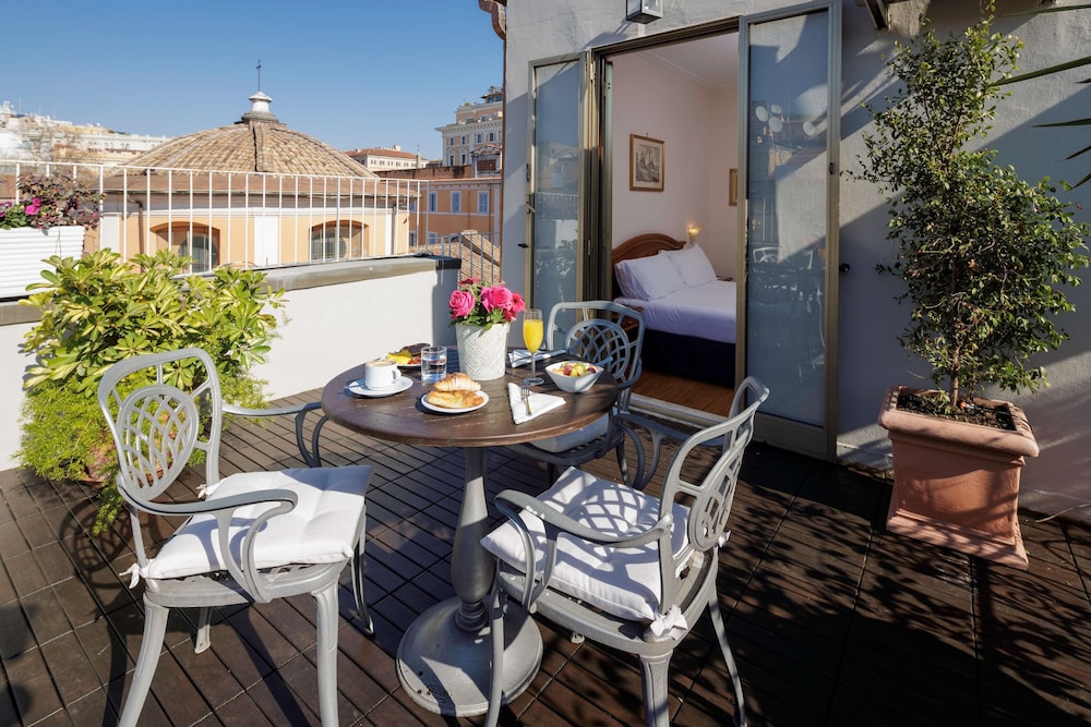 Hotel Raffaello, Sure Hotel Collection by Best Western 1