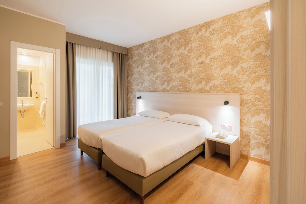 Pineta Palace 10