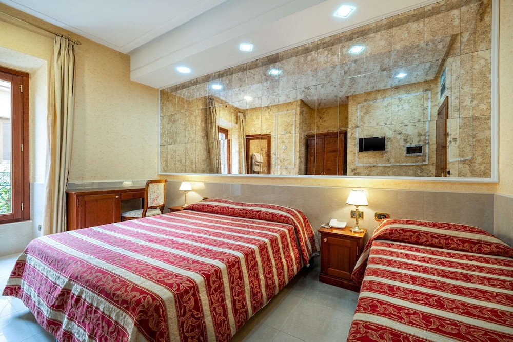 Comfort Hotel Bolivar 18