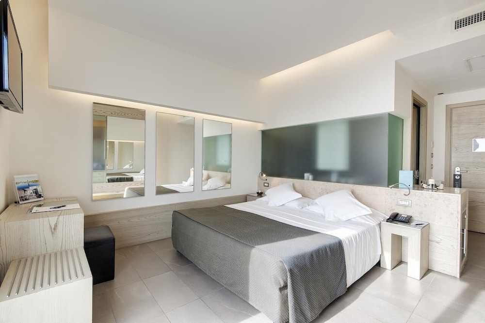 Smy Aran Blu Roma Mare 6