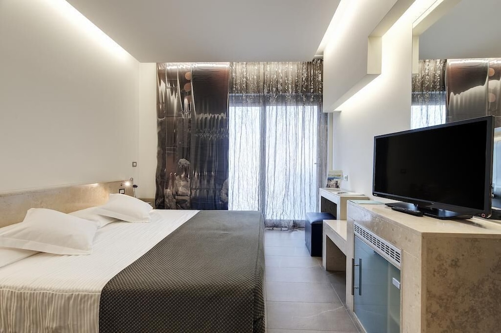 Smy Aran Blu Roma Mare 7