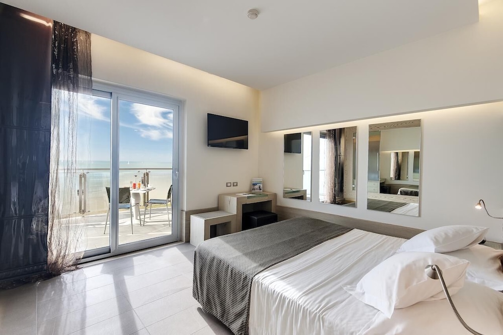 Smy Aran Blu Roma Mare 5