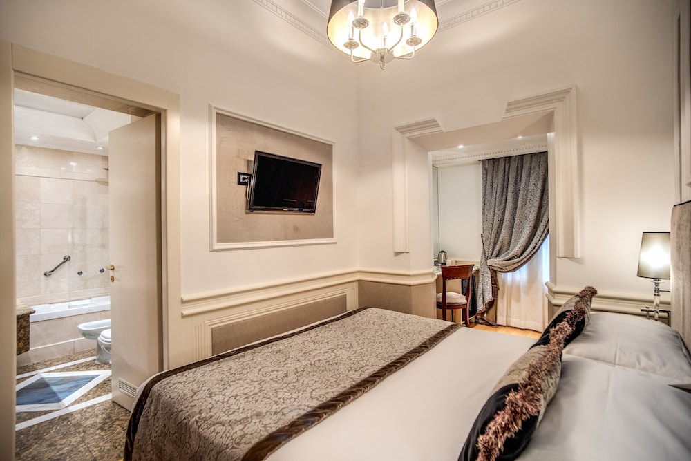 The Britannia Hotel 22