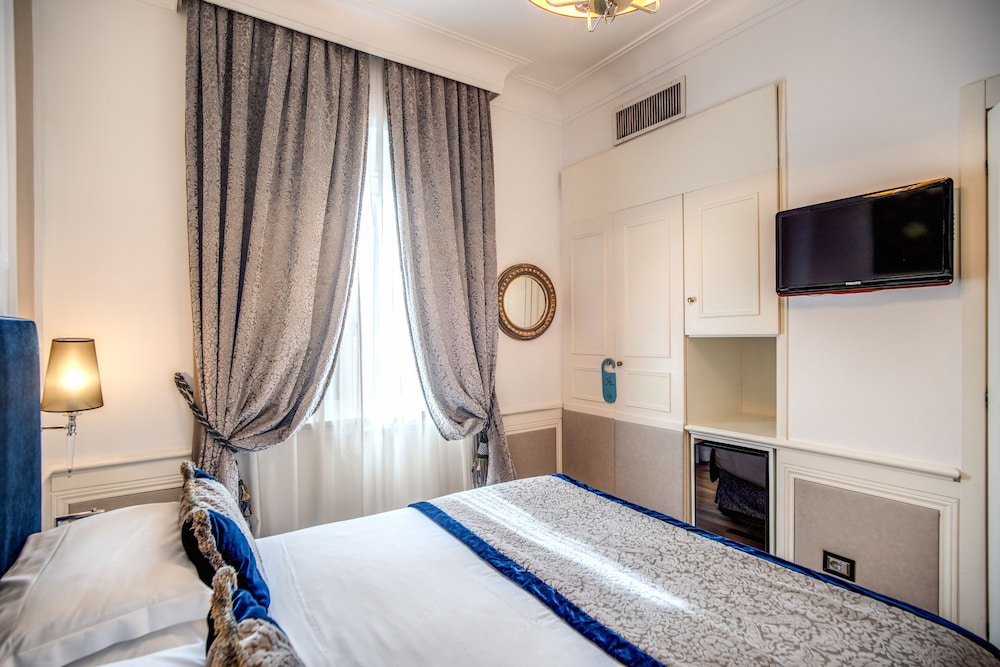 The Britannia Hotel 20