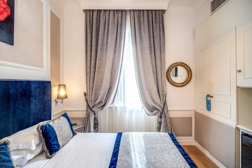 The Britannia Hotel 18