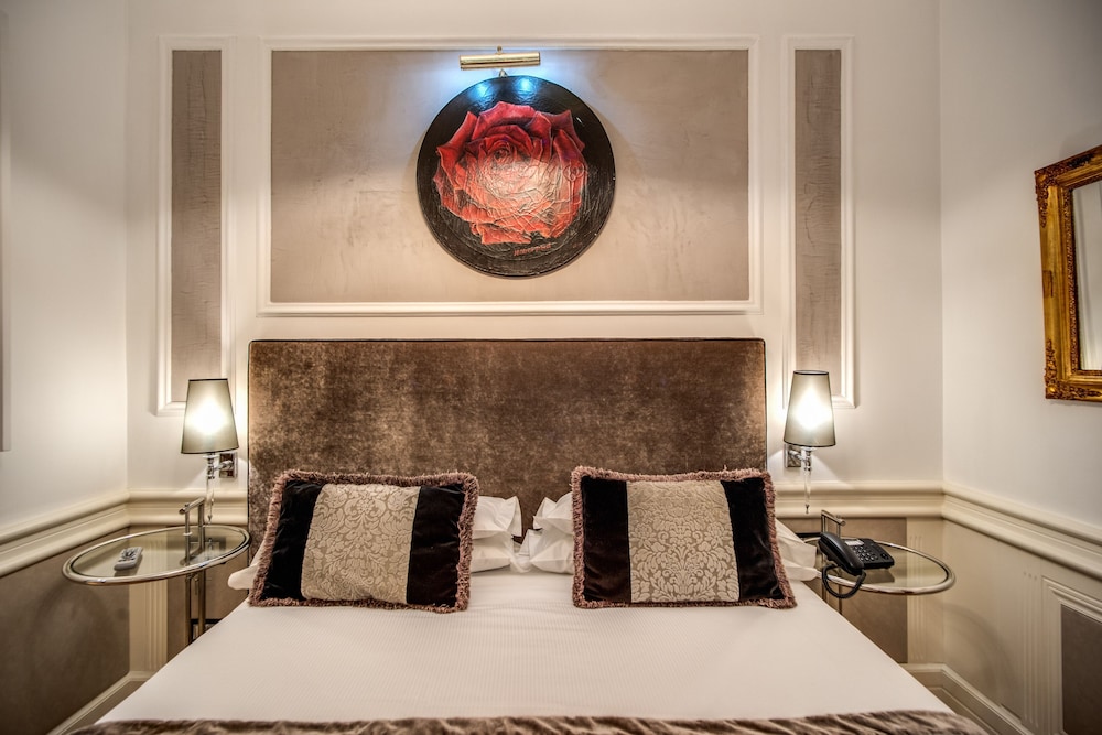 The Britannia Hotel 24