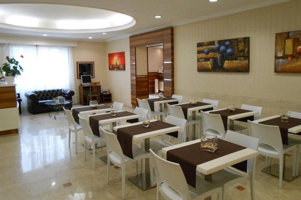 Hotel Riviera, Sure Hotel Collection by Best Western 17