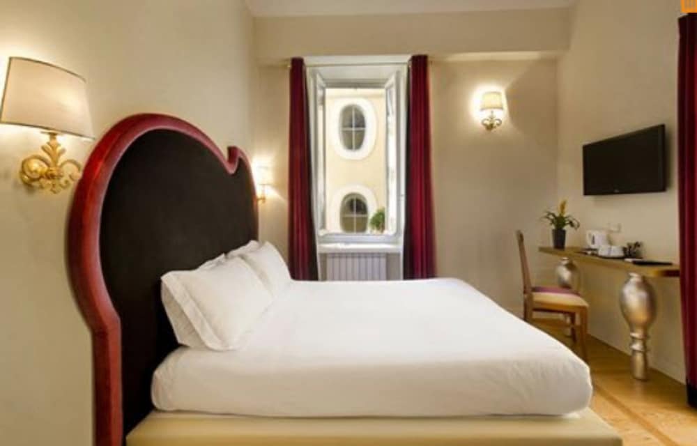 Residenza Frattina 9