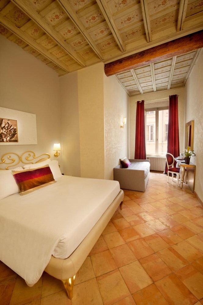 Residenza Frattina 18
