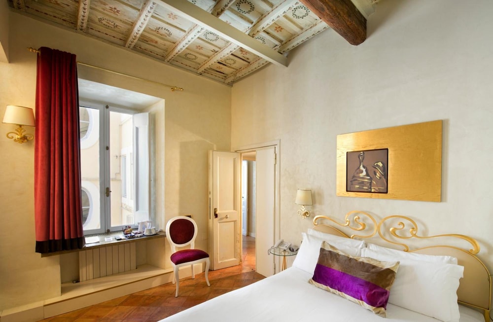 Residenza Frattina 19