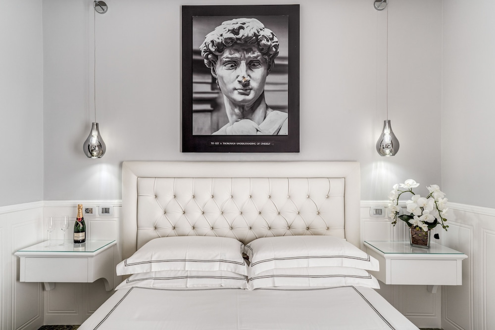 Rome 55 Piazza di Spagna Luxury Rooms 8