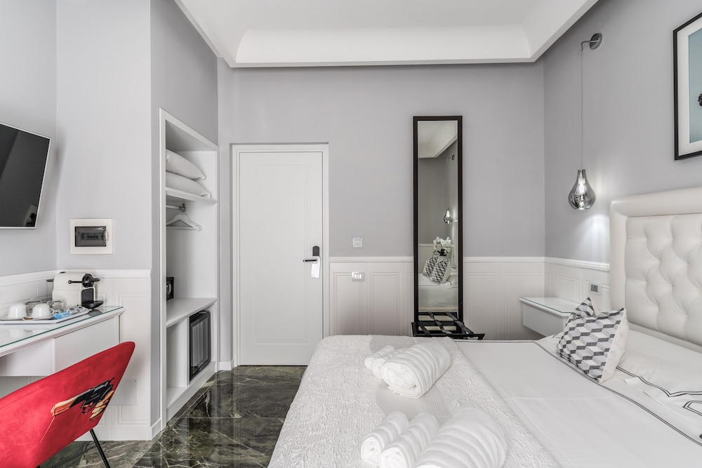 Rome 55 Piazza di Spagna Luxury Rooms 14