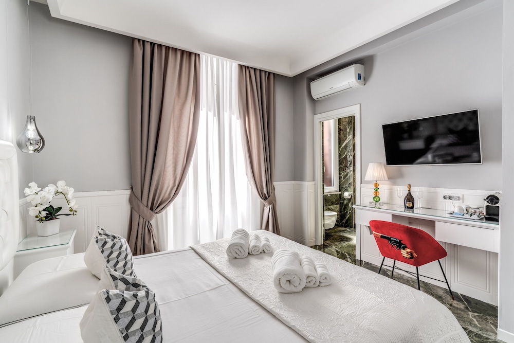 Rome 55 Piazza di Spagna Luxury Rooms 17
