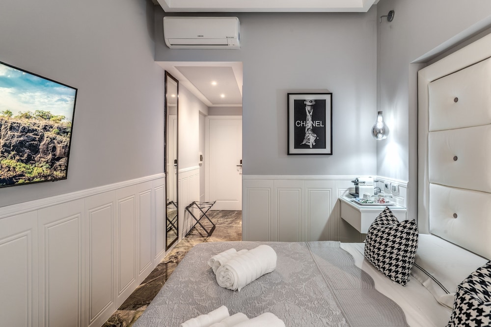 Rome 55 Piazza di Spagna Luxury Rooms 21