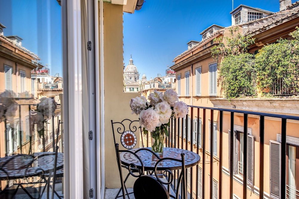 Rome 55 Piazza di Spagna Luxury Rooms 1
