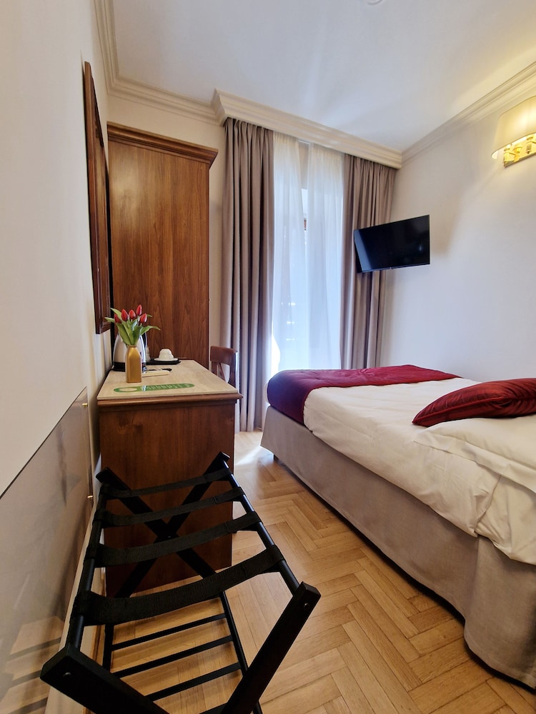 Boncompagni Suite 13
