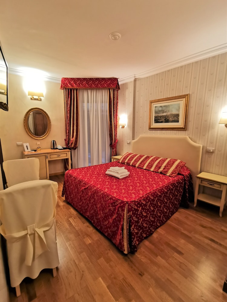 Boncompagni Suite 11