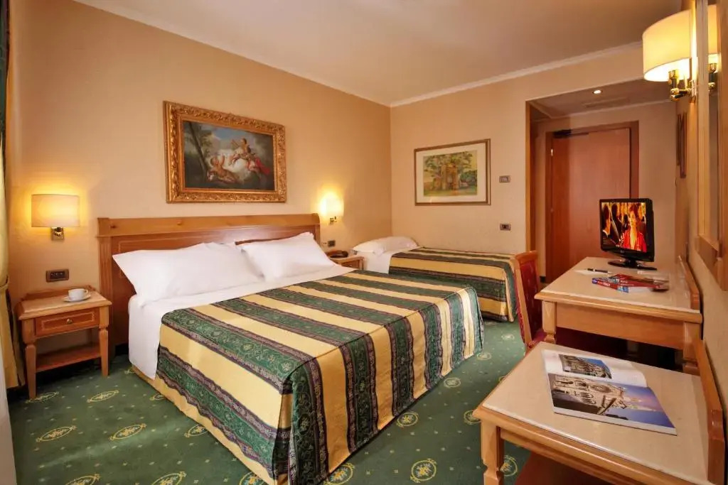 Hotel Colonna 24