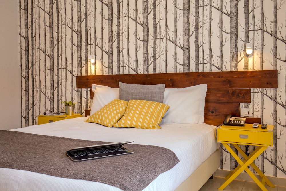 Urban Garden Hotel 9