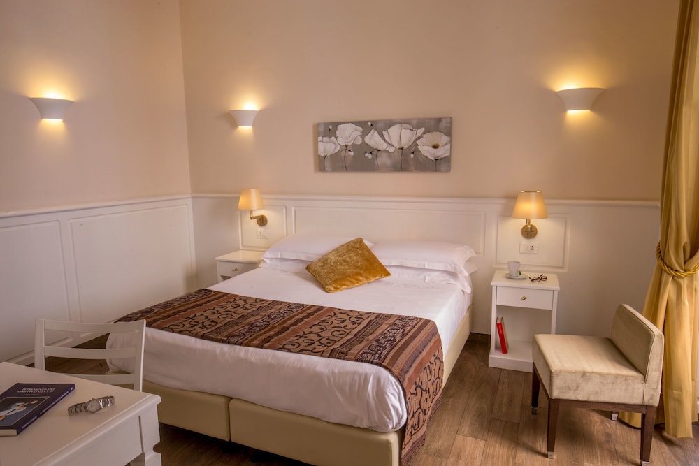 Aenea Superior Inn 20
