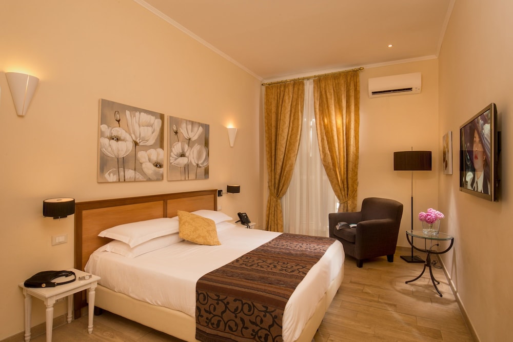 Aenea Superior Inn 17